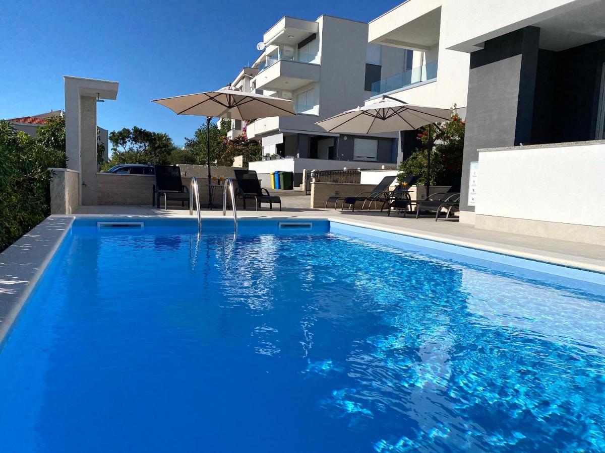 Fantasy Pool Villa Novalja Exteriör bild